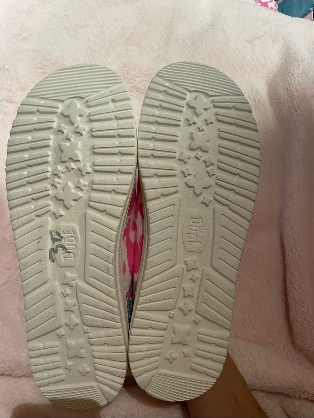 NWT Hey Dude Pink Cow Print with Silver Glitter Slip On Loafers - Picture 3 of 7
